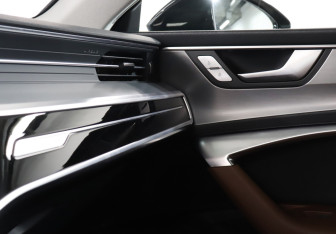 Подержанный автомобиль Audi A7 2018 года (20 фото)