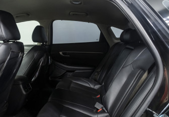 Подержанный автомобиль Hyundai Sonata 2020 года (12 фото)