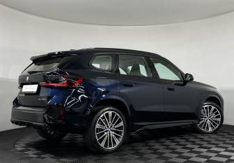 Новый BMW X1 2025 (2 фото)