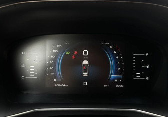 Подержанный автомобиль Geely Atlas Pro 2023 года (13 фото)