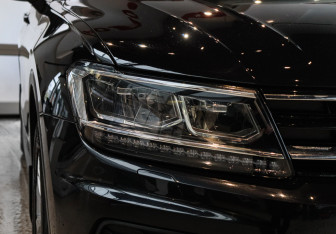 Подержанный автомобиль Volkswagen Tiguan 2020 года (25 фото)