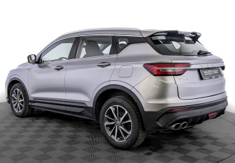 Подержанный автомобиль Geely Coolray 2022 года (7 фото)