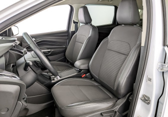 Подержанный автомобиль Ford Kuga 2018 года (20 фото)