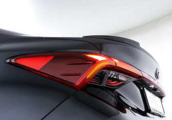 Подержанный автомобиль Toyota Avalon 2022 года (24 фото)