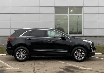 Подержанный автомобиль Cadillac XT5 2021 года (4 фото)