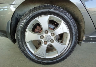 Подержанный автомобиль Kia Cerato Sedan 2009 года (17 фото)