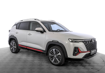 Подержанный автомобиль Changan CS35PLUS 2023 года (3 фото)