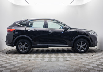 Подержанный автомобиль Haval F7 2024 года (6 фото)