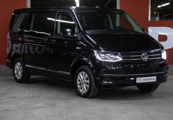 Подержанный автомобиль Volkswagen Caravelle 2017 года (3 фото)