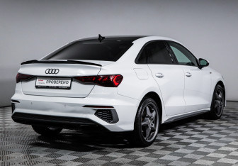 Подержанный автомобиль Audi A3 Sedan 2021 года (5 фото)