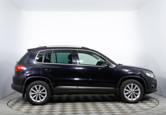 Подержанный автомобиль Volkswagen Tiguan 2013 года (4 фото)