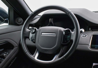 Подержанный автомобиль Land Rover Range Rover Evoque 2021 года (16 фото)