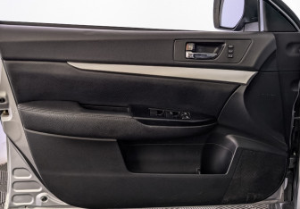 Подержанный автомобиль Subaru Outback Wagon 2011 года (19 фото)