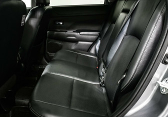 Подержанный автомобиль Mitsubishi ASX 2014 года (13 фото)