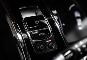 Подержанный автомобиль Rolls-Royce Wraith 2018 года (44 фото)