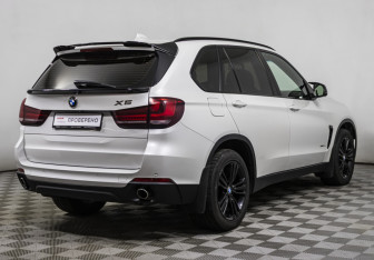 Подержанный автомобиль BMW X5 2014 года (5 фото)