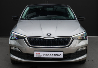 Подержанный автомобиль Skoda Rapid Liftback 2022 года (2 фото)