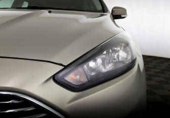 Подержанный автомобиль Ford Focus Wagon 2017 года (7 фото)