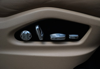 Подержанный автомобиль Porsche Cayenne 2019 года (8 фото)