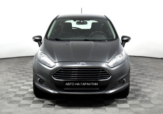 Подержанный автомобиль Ford Fiesta Hatchback 2016 года (2 фото)