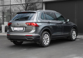 Подержанный автомобиль Volkswagen Tiguan 2021 года (4 фото)