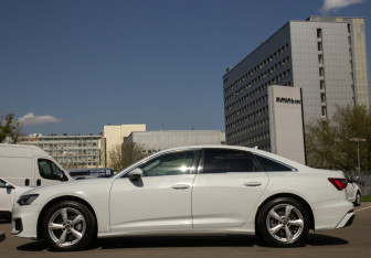 Подержанный автомобиль Audi A6 Sedan 2020 года (6 фото)