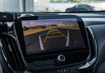 Подержанный автомобиль Chevrolet Equinox 2022 года (16 фото)