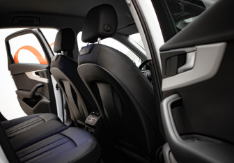 Подержанный автомобиль Audi A4 Sedan 2021 года (32 фото)