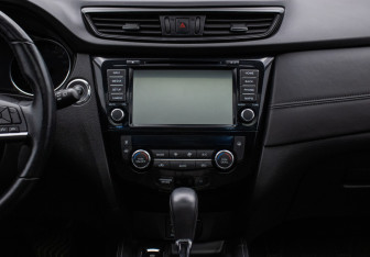 Подержанный автомобиль Nissan Qashqai 2021 года (14 фото)