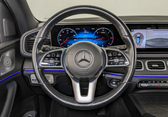 Подержанный автомобиль Mercedes-Benz GLE 2021 года (23 фото)