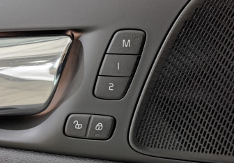 Подержанный автомобиль Volvo S60 2019 года (27 фото)