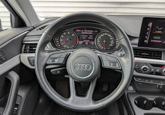 Подержанный автомобиль Audi A4 allroad 2021 года (22 фото)