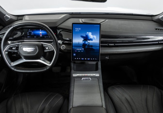 Подержанный автомобиль Geely Preface 2024 года (12 фото)