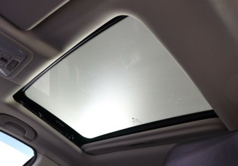 Подержанный автомобиль DongFeng AX7 2017 года (20 фото)