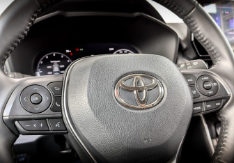 Подержанный автомобиль Toyota RAV4 2024 года (26 фото)