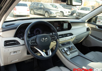 Подержанный автомобиль Hyundai Palisade 2021 года (11 фото)