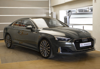 Подержанный автомобиль Audi A5 Coupe 2021 года (3 фото)
