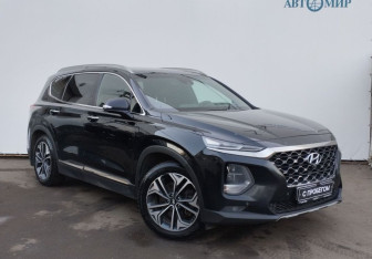 Подержанный автомобиль Hyundai Santa Fe 2019 года (3 фото)