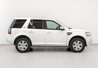 Подержанный автомобиль Land Rover Freelander 2013 года (4 фото)