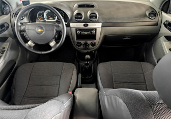 Подержанный автомобиль Chevrolet Lacetti Hatchback 2006 года (9 фото)