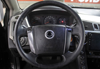 Подержанный автомобиль SsangYong Kyron 2012 года (17 фото)