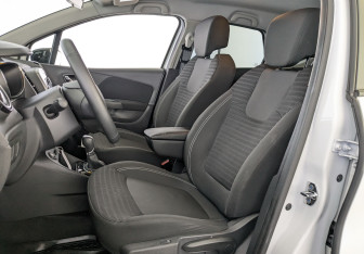 Подержанный автомобиль Renault Kaptur 2017 года (18 фото)