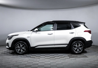 Подержанный автомобиль Kia Seltos 2021 года (8 фото)