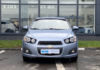 Подержанный автомобиль Chevrolet Aveo Sedan 2012 года (2 фото)