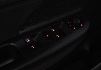 Подержанный автомобиль Volkswagen Jetta Sedan 2010 года (14 фото)