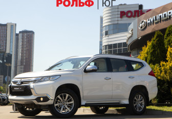 Подержанный автомобиль Mitsubishi Pajero Sport 2019 года (1 фото)