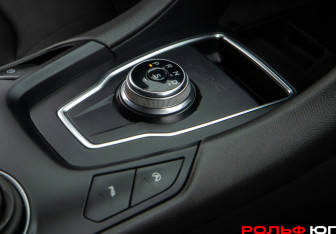 Подержанный автомобиль Ford Mondeo Wagon 2019 года (13 фото)