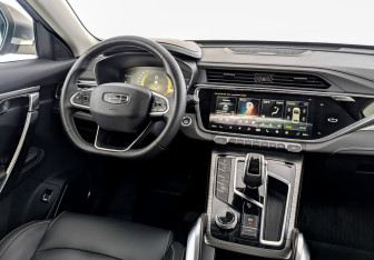 Подержанный автомобиль Geely Atlas Pro 2022 года (28 фото)