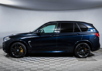 Подержанный автомобиль BMW X5 M 2015 года (8 фото)
