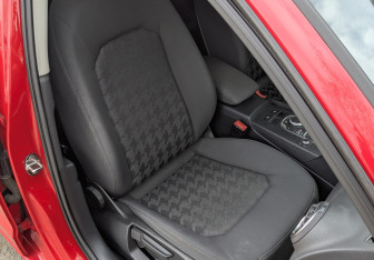 Подержанный автомобиль Audi A3 Hatchback 2013 года (22 фото)